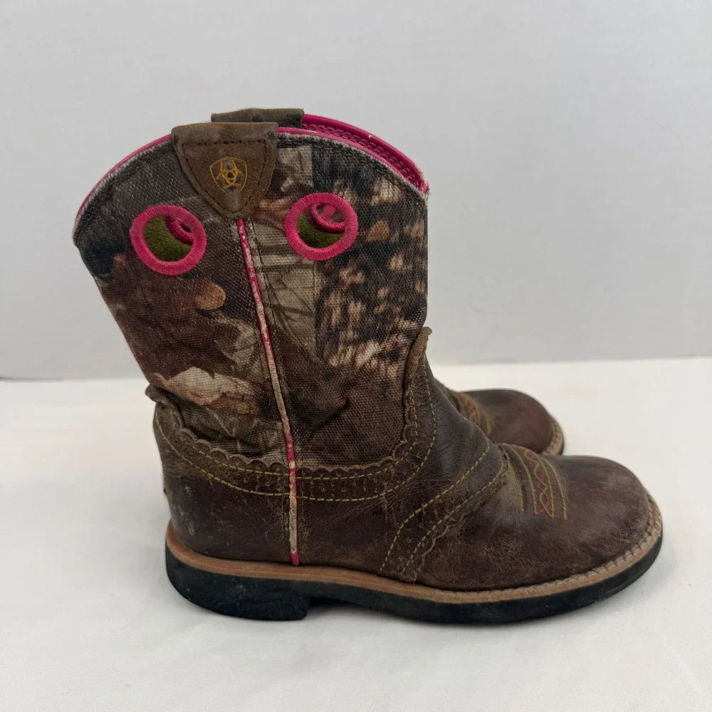 Ariat fatbaby western